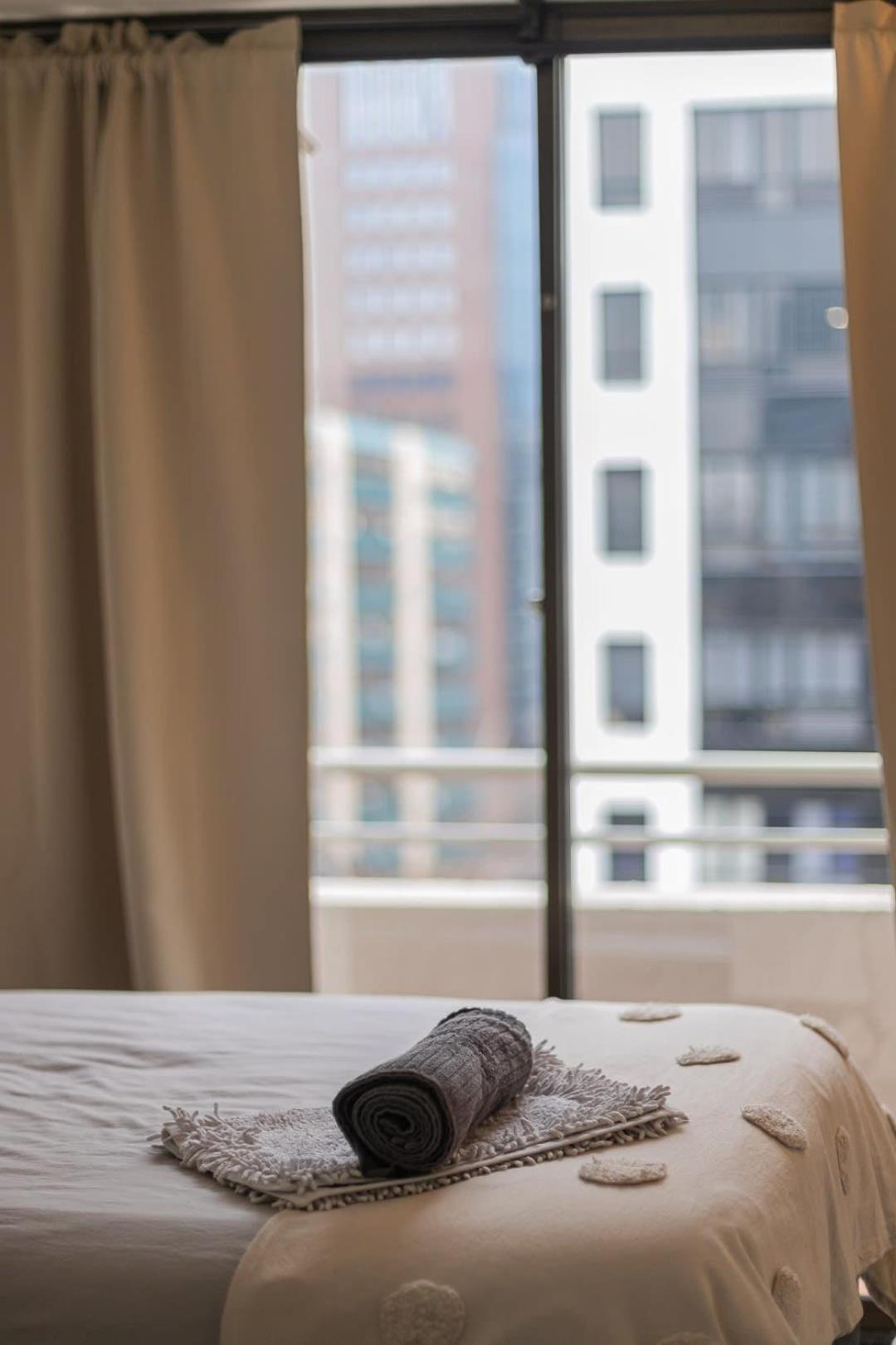 Discover Condes 2d2b Ideal For 4 People